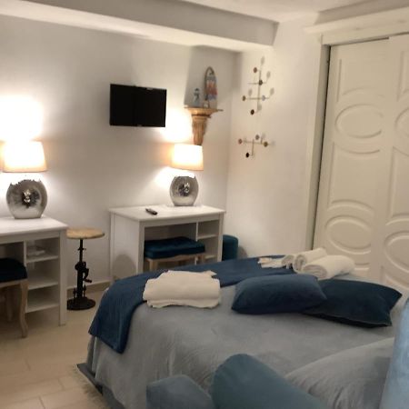 Tinnyhouse Наполи Екстериор снимка