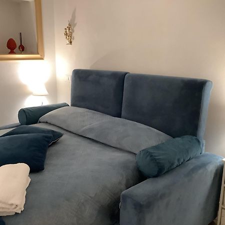 Tinnyhouse Наполи Екстериор снимка