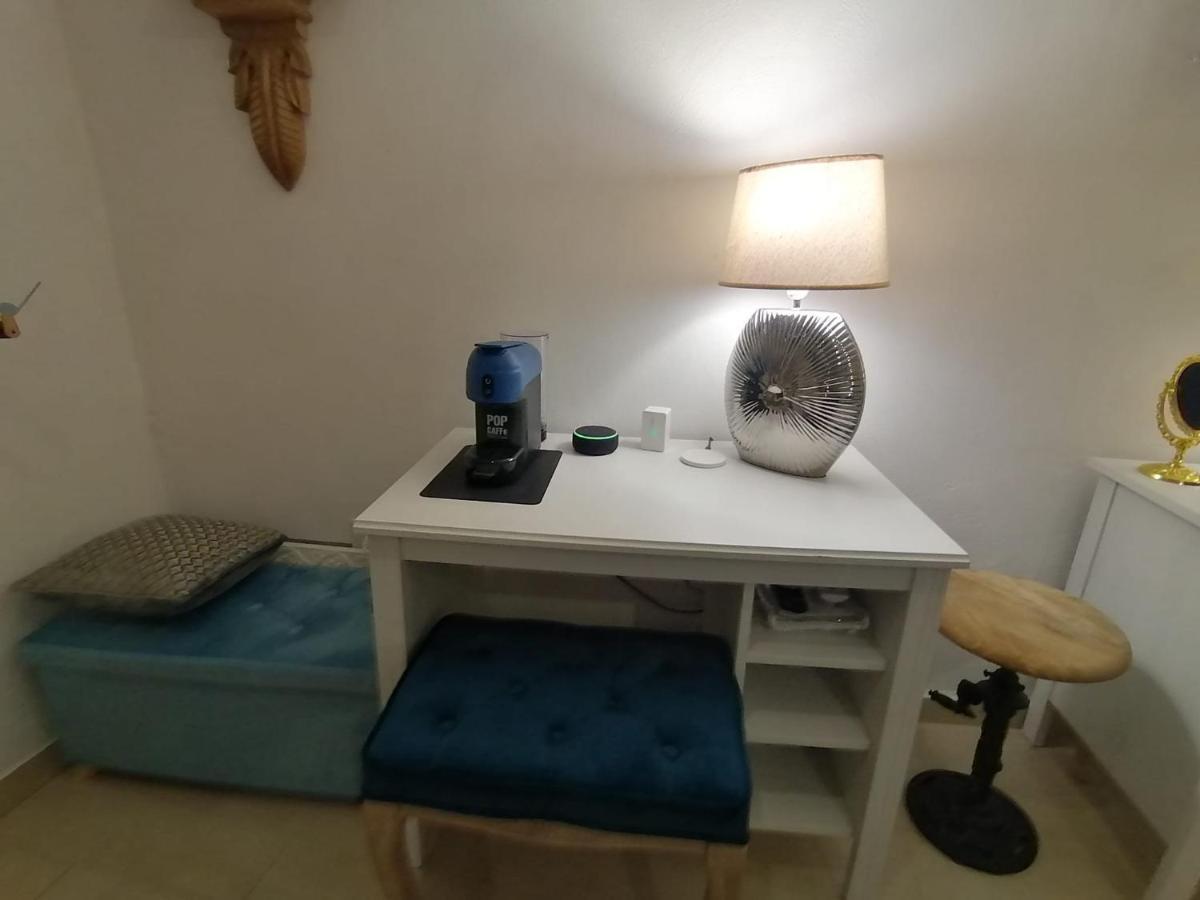 Tinnyhouse Наполи Екстериор снимка