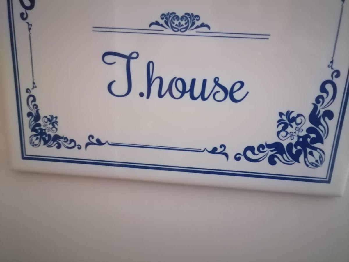 Tinnyhouse Наполи Екстериор снимка